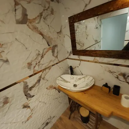 Beauti Luxury Designer Bathroom Apartman Szilisztra